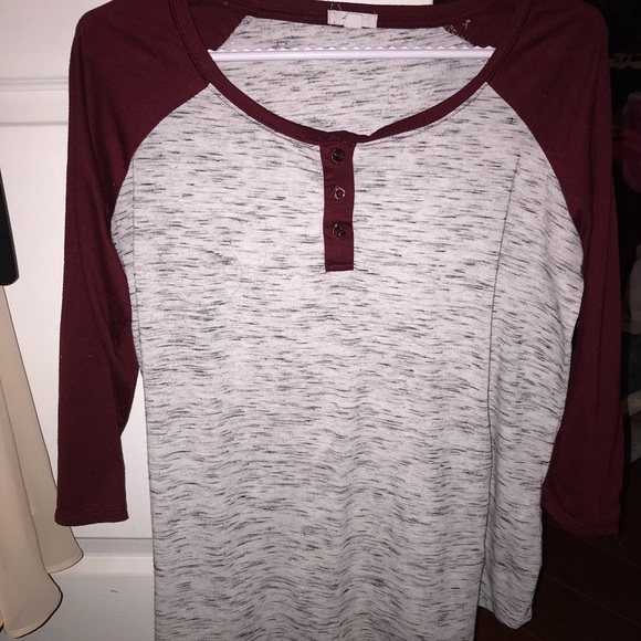 Shirts here !! - Picture 2 of 4